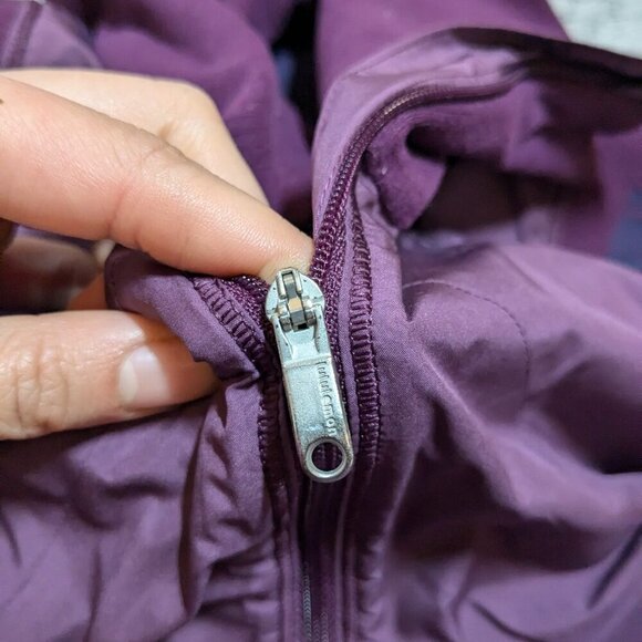 Lululemon Puffer Jacket Run for Cold Pullover Purple Hood Hoodie  Size 2 - Picture 7 of 7